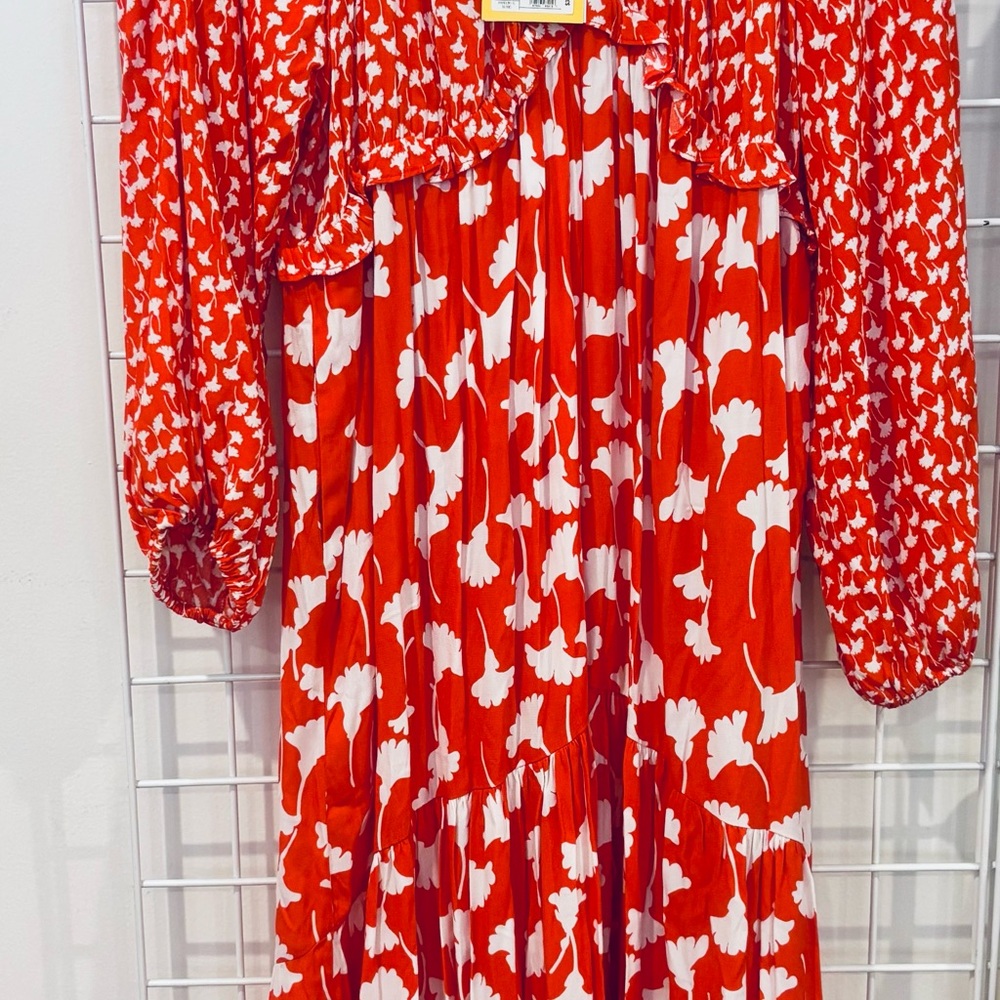 Diane Von Furstenberg Red and White Patterned Dress